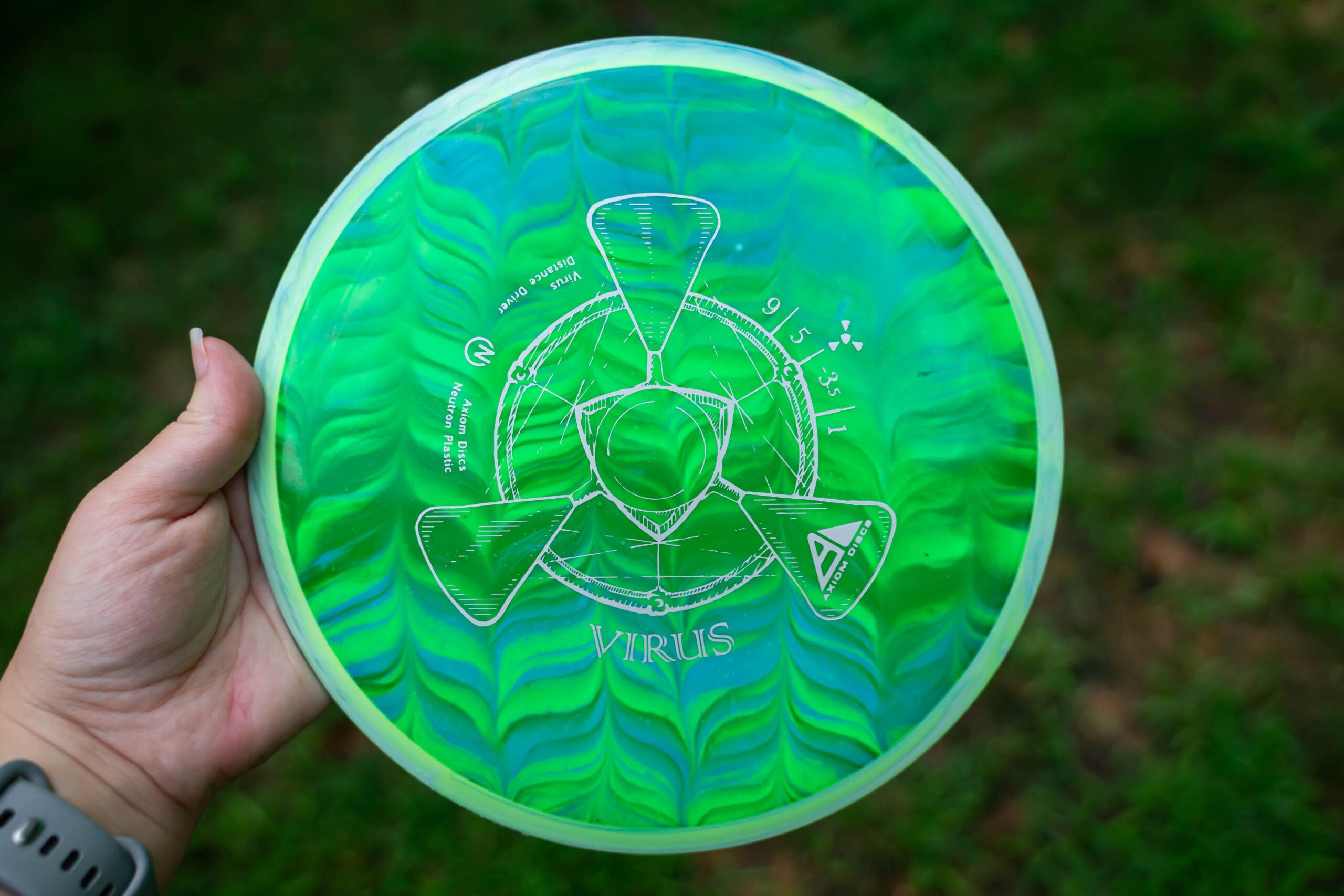 Axiom Neutron Virus – Green Feather Dye