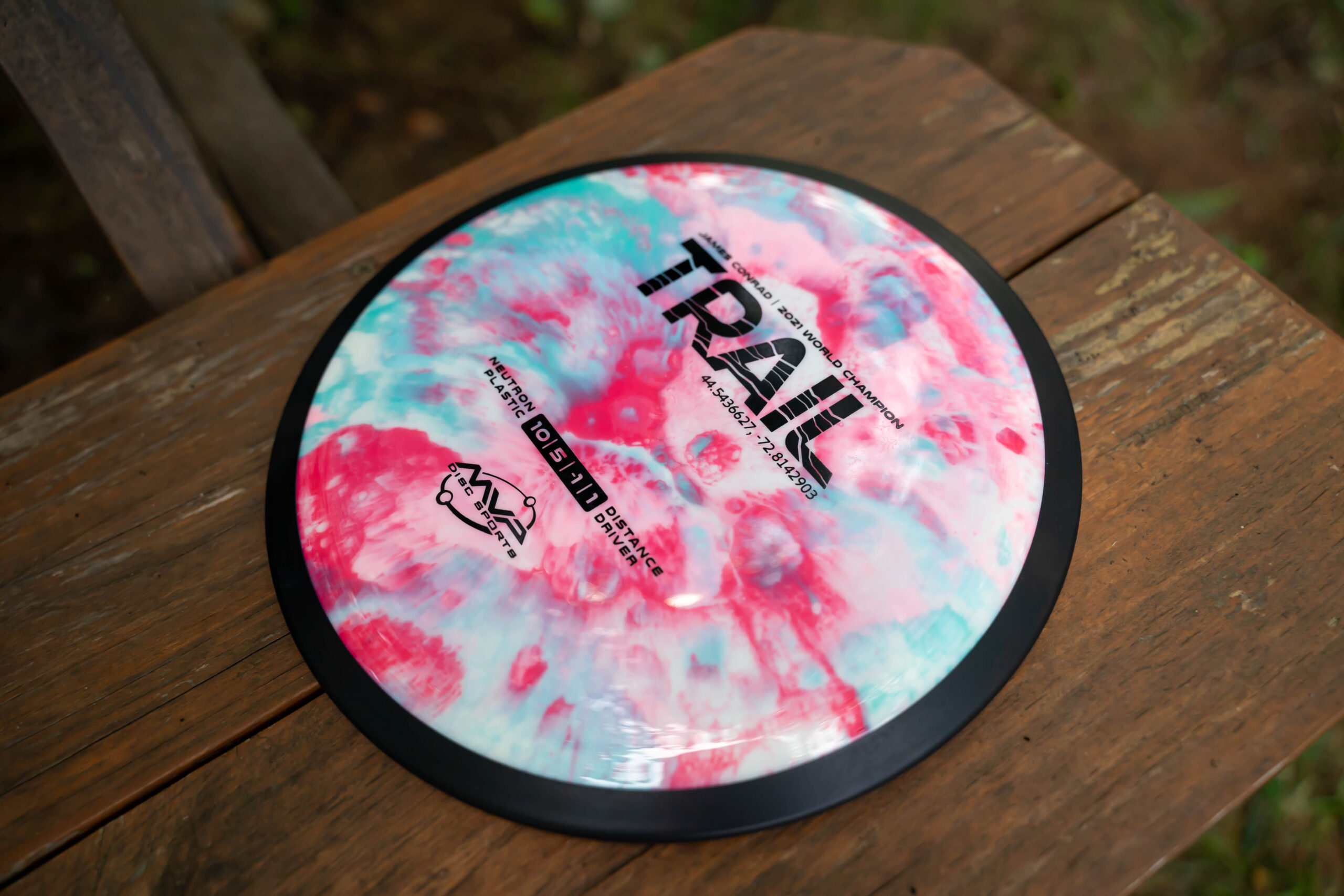 MVP Neutron Trail – Pink, Red, & Blue Splash Dye